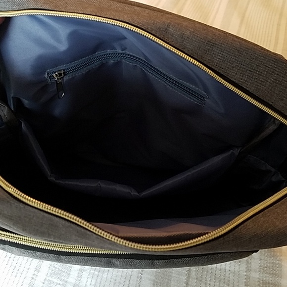 Wenjie Backpack - Picture 3 of 4